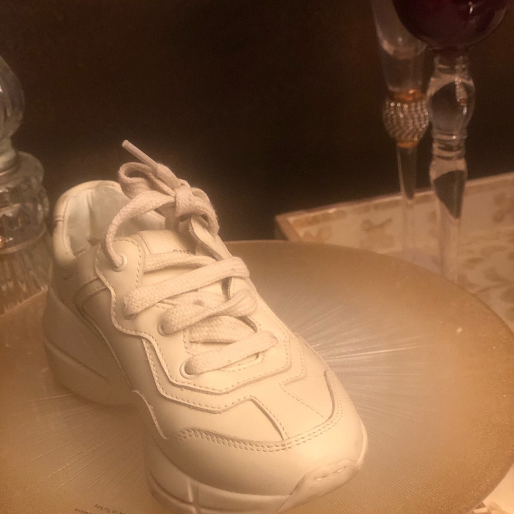 Gucci boy shoes worn 5x.